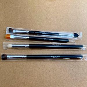 Younique brushes - NEW